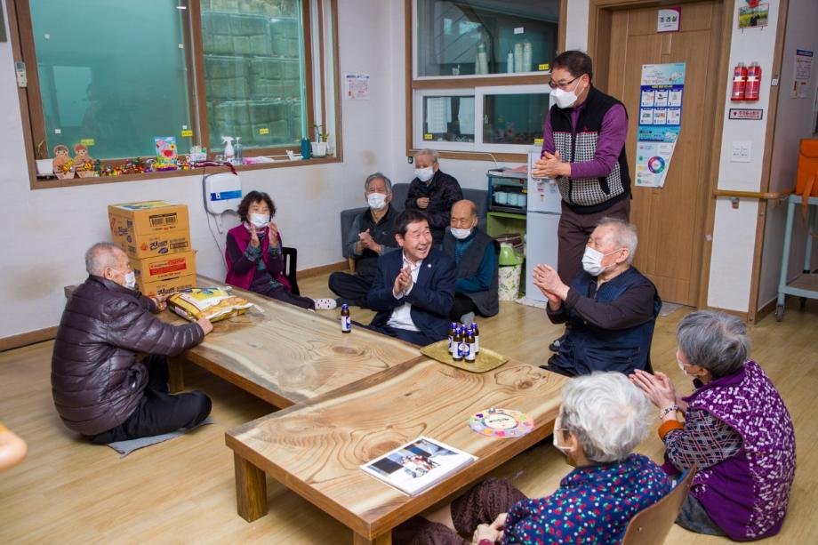 증평군, 설 명절 맞아 어려운 이웃 및 사회복지시설 위문